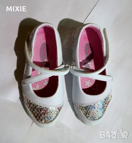 Детски бели обувки, № 26, снимка 7 - Бебешки обувки - 26121385