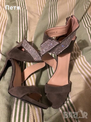Елегантни сандали с камъни, снимка 1