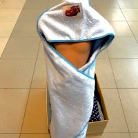 Бебешка кърпа с качулка модел "Колите", снимка 3 - За банята - 20551951