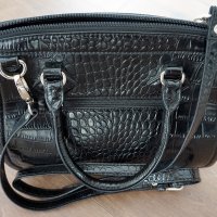 Дамска ежедневна стилна чанта OZARA, снимка 2 - Чанти - 19593286