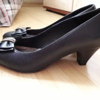 Дамски обувки тъмносини среден ток, снимка 2 - Дамски обувки на ток - 22558950