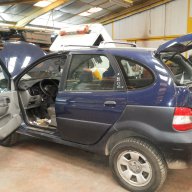 Renault Megane Scenic 1.9 Dci 2002 4x4.на части., снимка 2 - Автомобили и джипове - 11852284