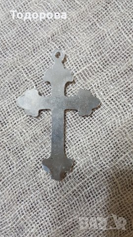 Метален кръст, снимка 3 - Антикварни и старинни предмети - 25044473