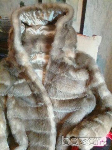 Луксозно палтенце от Визон. Размер М/L, снимка 7 - Палта, манта - 20763415