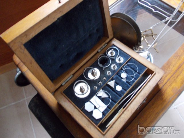 Аналитична везна , снимка 5 - Антикварни и старинни предмети - 13808042