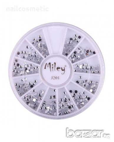 Сребърни малки камъчета /1.5мм/ със стъклен ефект