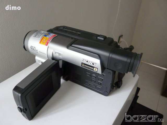 Нова, неизползвана камера Sony Handycam