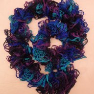 Ново ръчно плетено шалче, снимка 1 - Шапки - 16503869
