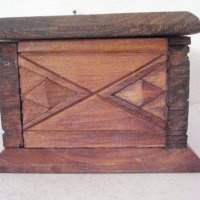 Красива кутия дърворезба, снимка 4 - Антикварни и старинни предмети - 25072660