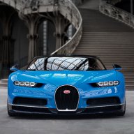 Книжка списание брошура за автомобил Bugatti Chiron без DVD или USB, снимка 1 - Други ценни предмети - 14327100