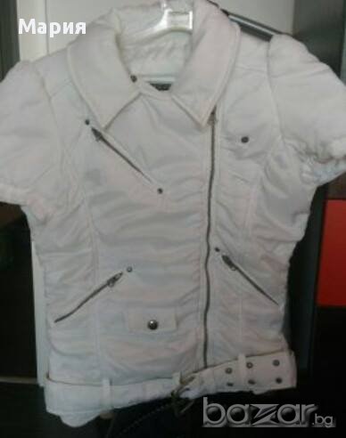 бял и черен спортен елек, снимка 1