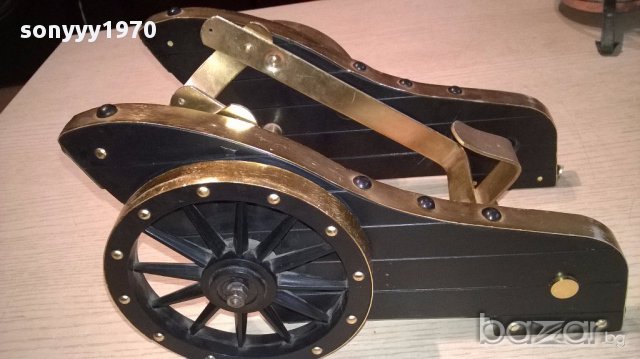 Топ-поставка за вино с златист обков-25/18/15см, снимка 3 - Антикварни и старинни предмети - 14884881