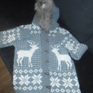 Ефектна жилетка, снимка 3 - Детски пуловери и жилетки - 15812852