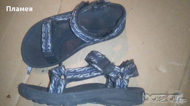 Сандали Teva 31 номер, снимка 2 - Детски сандали и чехли - 17996734