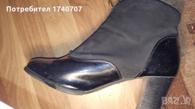 обувки, снимка 1 - Дамски боти - 25074186