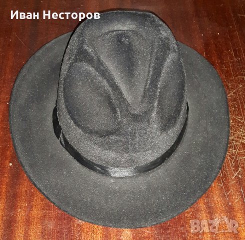 Парти шапки, снимка 1 - Шапки - 24399040