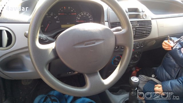 фиат пунто 1.2 16 в 80 коня, снимка 11 - Автомобили и джипове - 17364367