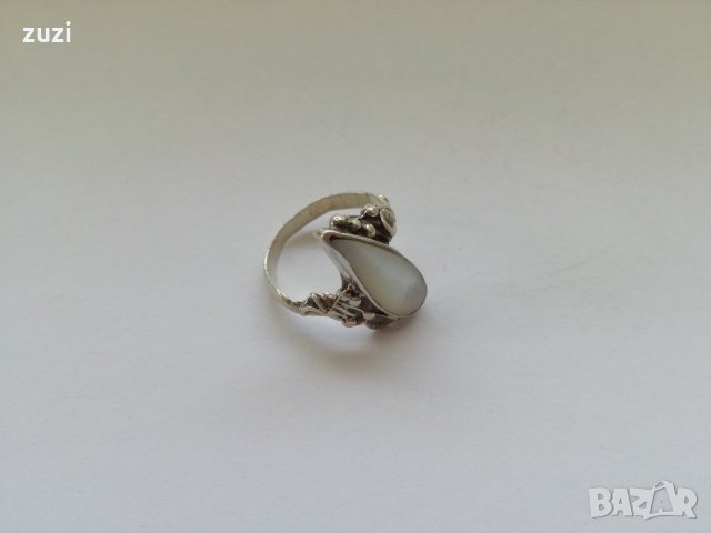 Стар сребърен пръстен с бял седеф, снимка 4 - Пръстени - 22064912