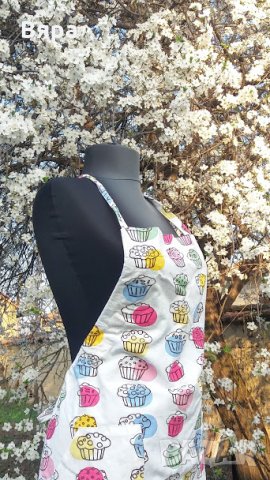 Кухненска Сладкарска Престилка на шарени Мъфини! , снимка 3 - Други - 25681714