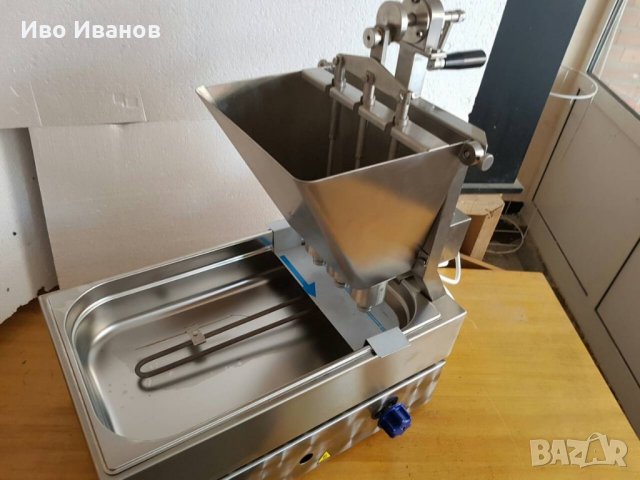 Продавам машина за казанлъшки понички, снимка 4 - Обзавеждане за заведение - 21714401