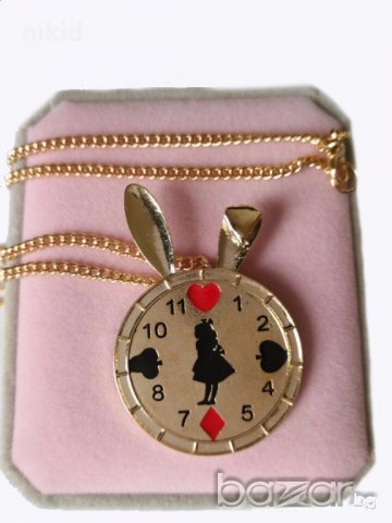 Алиса в страната на чудесата колие медальон часовник , снимка 5 - Колиета, медальони, синджири - 19647395