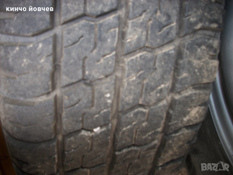 гуми бус 15'и 16'-еденички, снимка 1