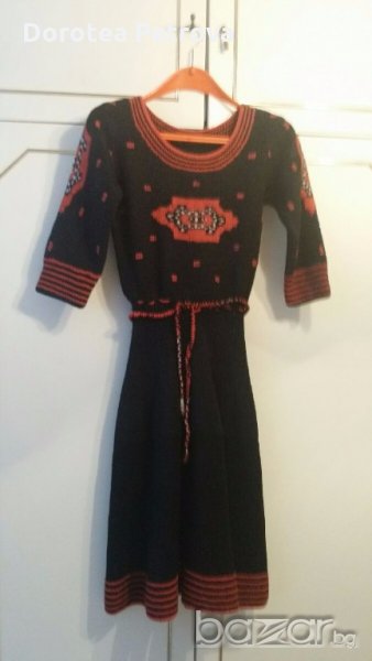 Бутикова вълнена рокля с мотиви, ръчно плетиво, снимка 1
