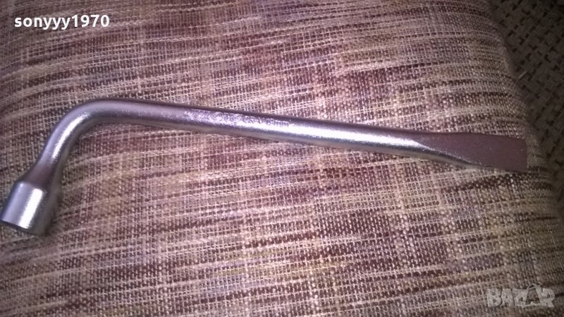 ключ за гуми 19мм-нов як усилен, снимка 1