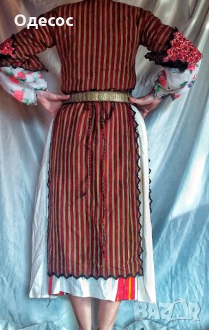 Автентична носия от Златоград, снимка 3 - Антикварни и старинни предмети - 25616425