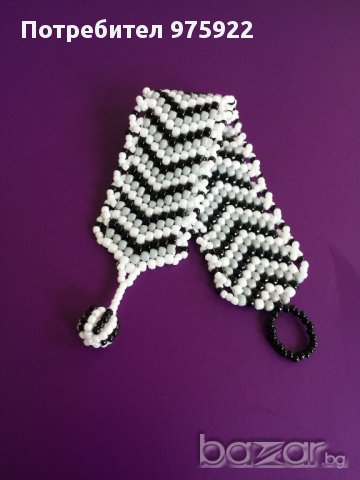 Гривна от мъниста, снимка 6 - Гривни - 12426743