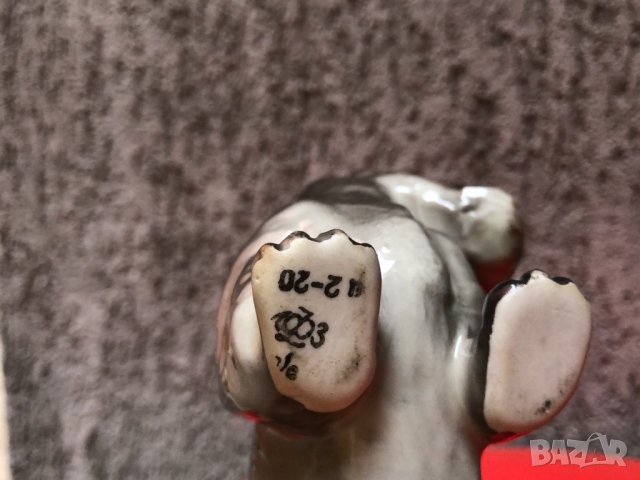 Порцеланова фигура на куче Ризеншнауцер , снимка 5 - Статуетки - 24268935
