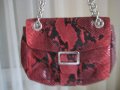 Естествена кожа червена чанта с метална дръжка, снимка 1 - Чанти - 21543638