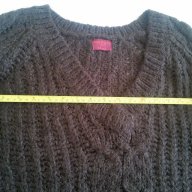 Дамски пуловер BERSHKA в перфектно състояние, снимка 3 - Блузи с дълъг ръкав и пуловери - 18427673