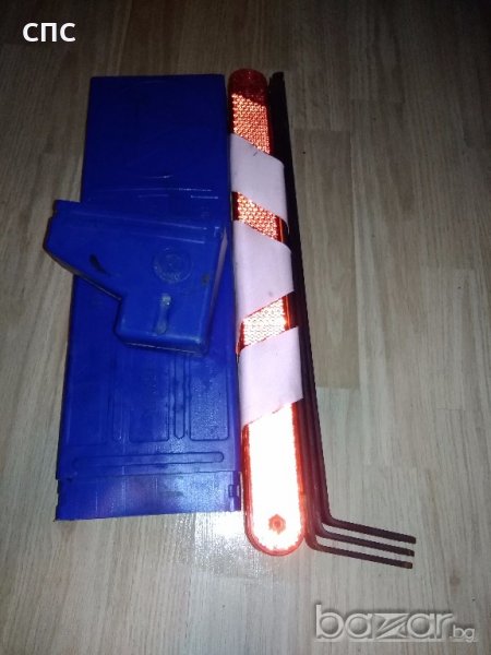светлоотразителен триъгълник за кола, снимка 1