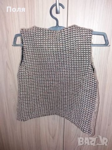 Топло елече, снимка 2 - Детски якета и елеци - 23855817