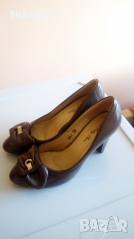 Продавам дамски обувки, снимка 4 - Дамски елегантни обувки - 22595055