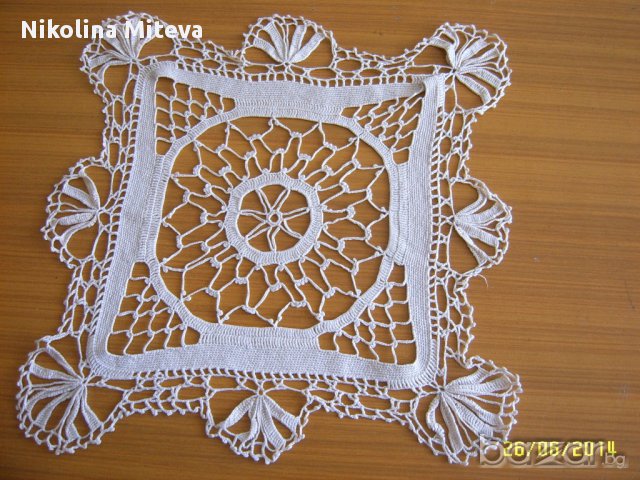 квадратно каре на една кука