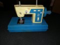 Ретро детска шивачна машина 
