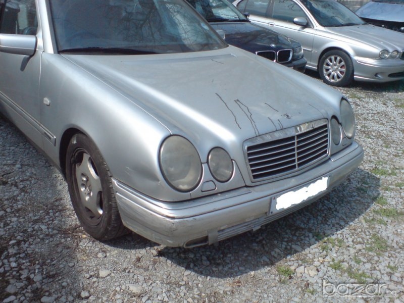 Части за Mercedes-Benz E 300, 177кс, ауто, 98г, снимка 1