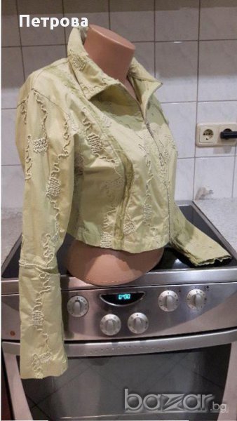 Дамско късо яке Л рр., снимка 1