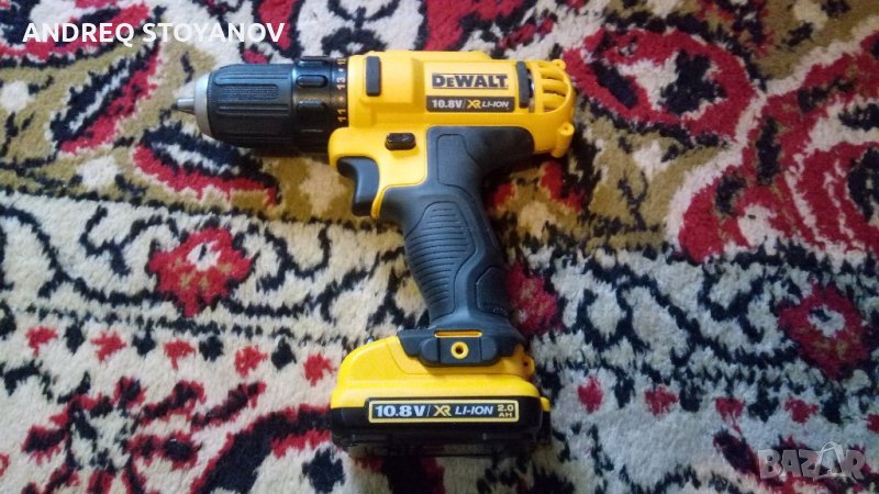 продавам нов винтоверт Dewalt DCD710 с 1 батерия 10.8v 2.0Ah, снимка 1