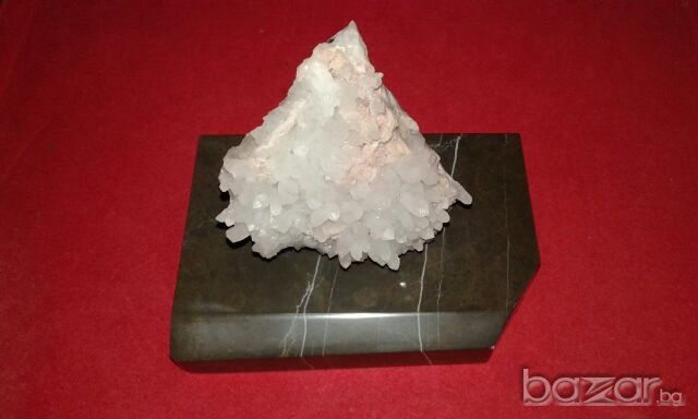 Минерал на мраморна постановка стар от соца., снимка 1