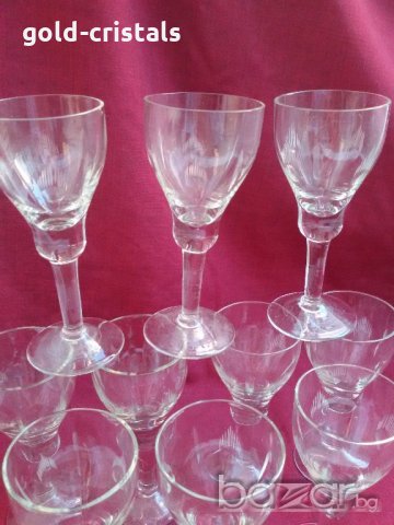 Ретро. стъклени чаши за ракия  гравирани, снимка 1 - Антикварни и старинни предмети - 19108737