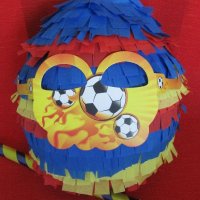 Футболна пинята +маска и конфети подарък, снимка 1 - Декорация за дома - 19004333