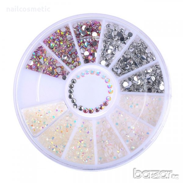 Малки камъчета 1.5мм - бели, сребристи и сребристи холограмни, снимка 1
