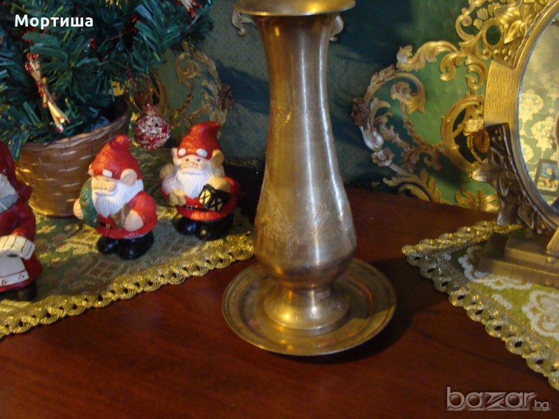 НАМАЛЕНА Гравирана бронзова ваза с чинийка , снимка 1