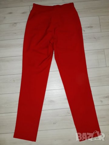 Червен дамски панталон марка Sisley - внос от чужбина 