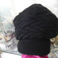 Нова дамска черна шапка с козирка, снимка 3 - Шапки - 12233141