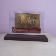 Сувенирни 100 евро златни банкноти в стъклена поставка и масивно дърво + сертификат, снимка 3 - Подаръци за юбилей - 10045423