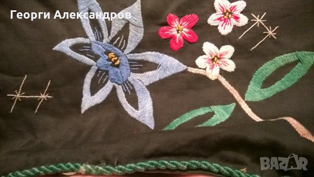 Ръчно ВЕЗАН ТРАКИЙСКИ ВЪЗРОЖДЕНСКИ КОВЬОР Килим за Стена ръчна изработка, снимка 4 - Антикварни и старинни предмети - 25304056